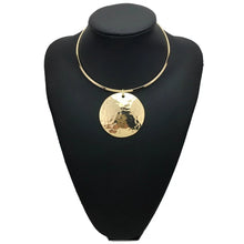 Load image into Gallery viewer, gold statement necklace