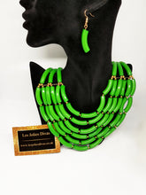 Load image into Gallery viewer, MONICA Necklace set in green