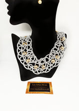 Load image into Gallery viewer, PENELOPE Necklace set in silver