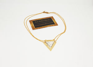 Gold chain marble pendant necklace