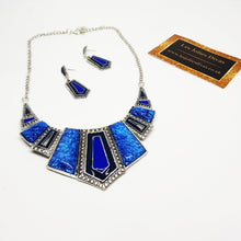 Load image into Gallery viewer, ANITA Necklace set in blue