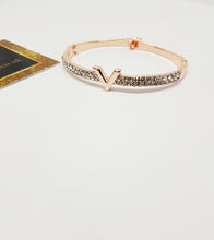 Load image into Gallery viewer, ISSY Bracelet in rose gold