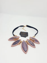 Load image into Gallery viewer, women statement necklace